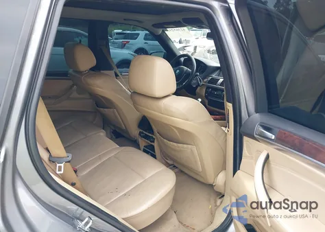 2007 BMW X5 4.8I z USA, uszkodzony, nr VIN 4USFE83597LY63884